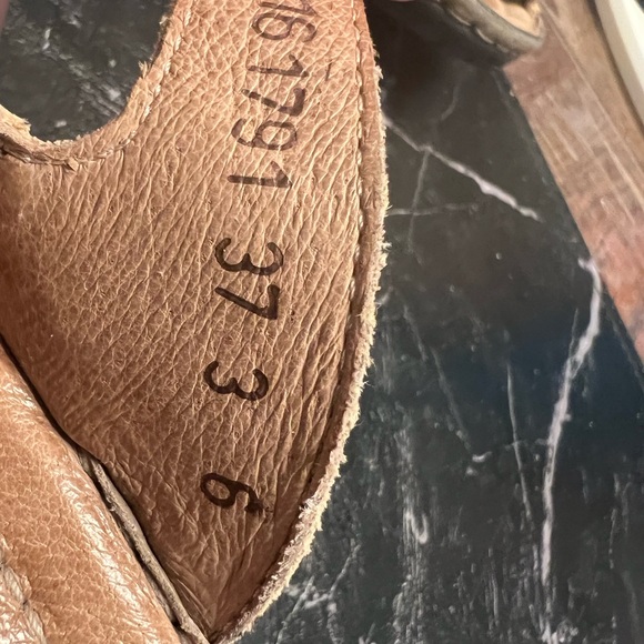 Josef Seibel slides with a 1-1/2” wedge heel - Picture 7 of 7